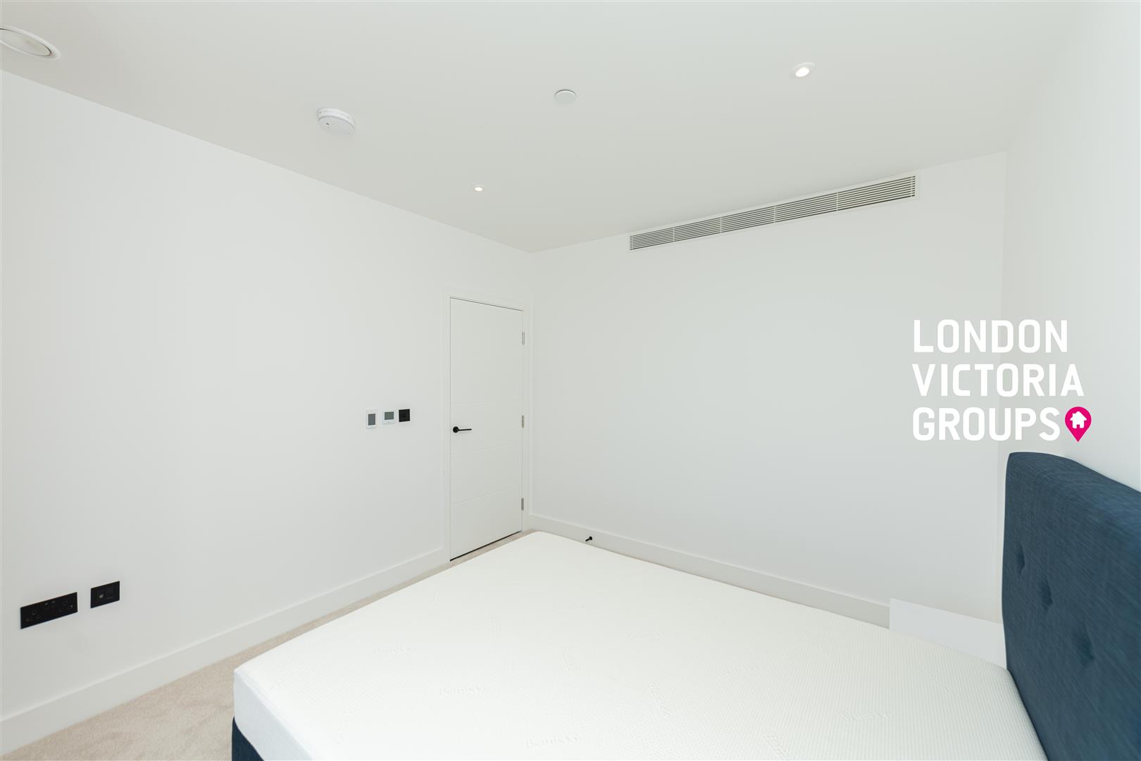 Horatio Apartments, 2 Graphite Square, LONDON